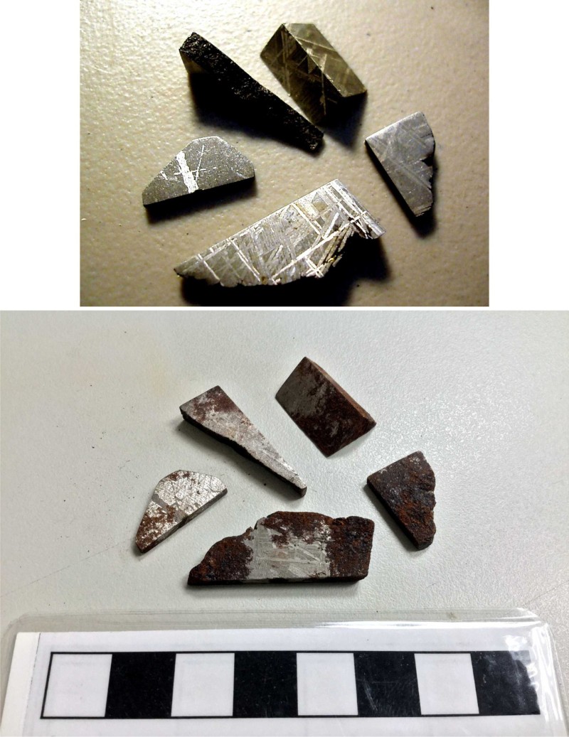 上圖：從礦物與化石市集買來的隕石標本(拍攝日期：2010/2/17)；下圖： 經過10年後氧化的隕石標本(拍攝日期：2021/1/4)。