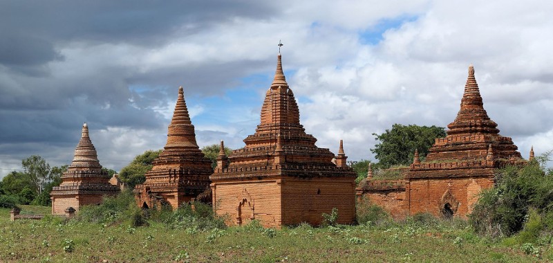 觀光客最常造訪的蒲甘(干)(Bagan)是過去蒲甘王朝所在地,西元13世紀為蒙古所滅(Jakub Hałun, WC)。