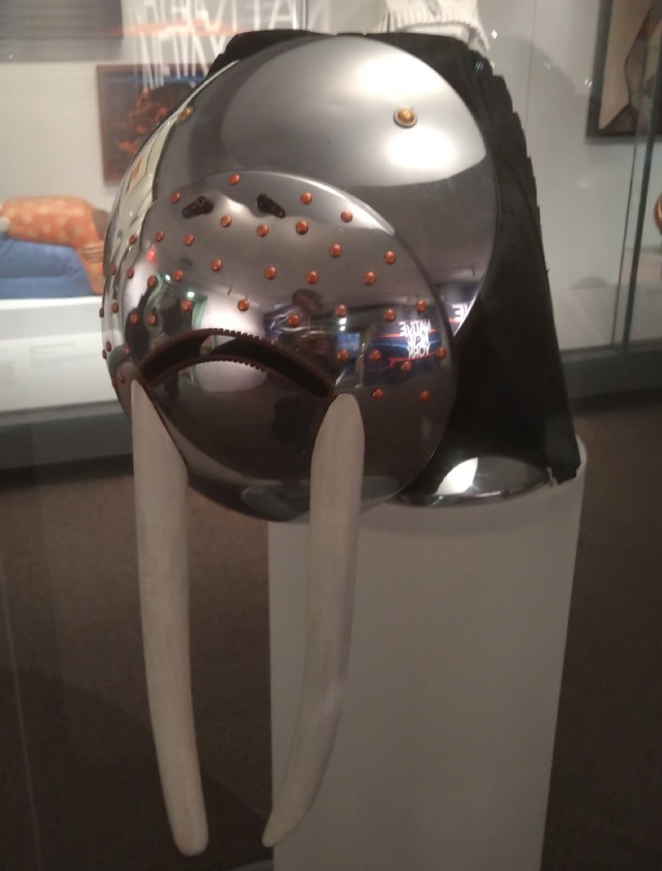 紐約展館《無限的國族》常設展。當代族人藝術創作。(圖/陳叔倬)