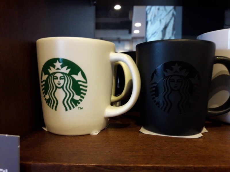 因星巴克咖啡店而造成馬克杯的流行