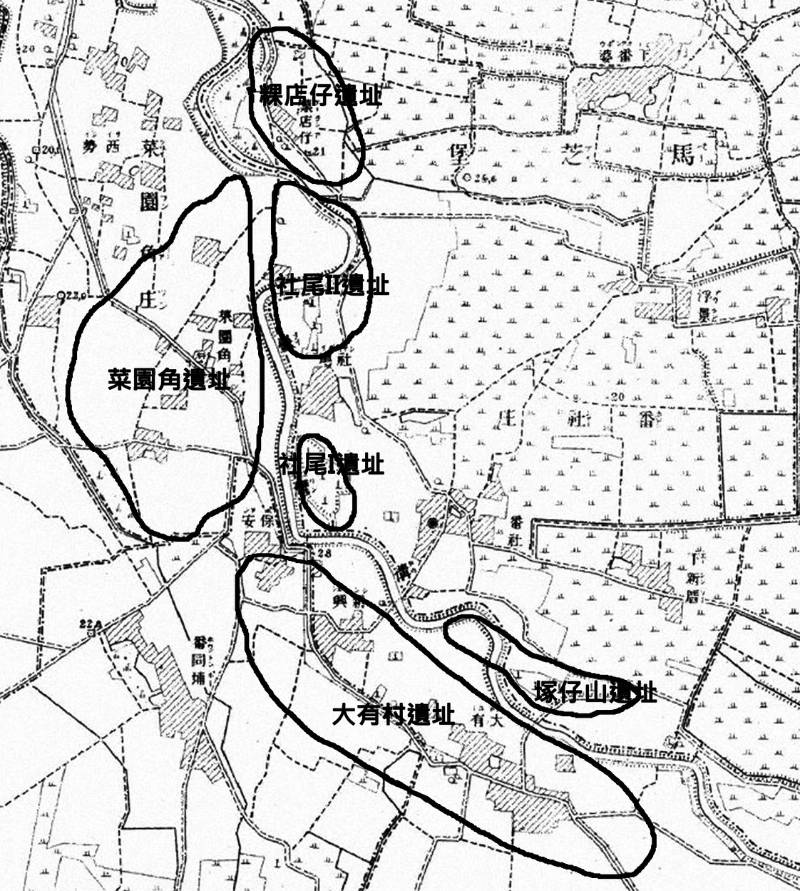 把菜園角遺址群套繪在臺灣堡圖上